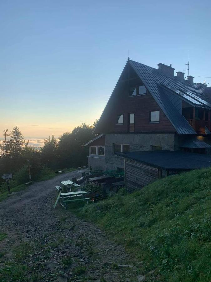 Schronisko Gorskie Pttk Na Jaworzynie Krynickiej Krynica-Zdrój Extérieur photo